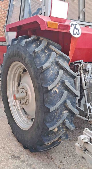 Tractor Massey Ferguson 1114.