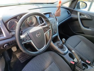 Opel Astra 2013