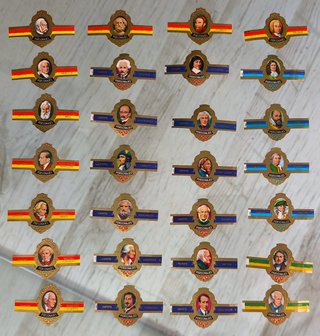Lote Vitolas nuevas, Personajes y Escudos de Papas