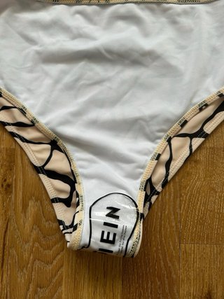 Bikini Shein Beige y Negro