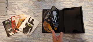 Confezione di scatole metalliche di Call of Duty e Modern Warfare