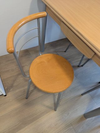 Mesa cocina extensible + 4 sillas