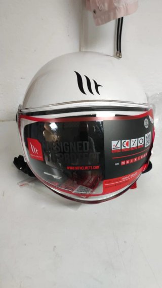 Casco de moto MT Street blanco