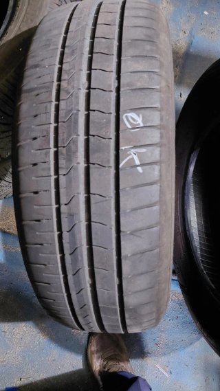 Neumáticos 215/60/16