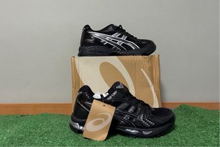 Asics Gel Kayano Talla 42 Negro/Plata