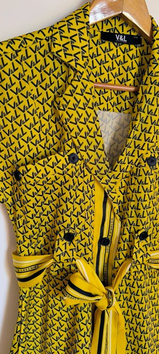 Vestido Victorio & Lucchino Amarillo y Negro