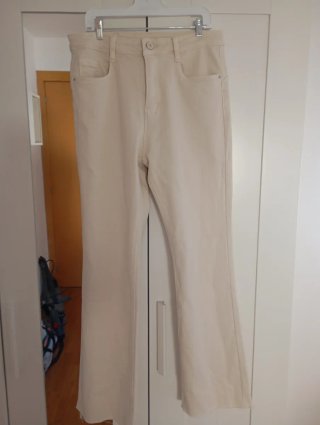 Pantalón beige talla L