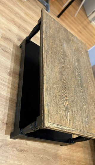 Mesa de centro de madera rústica