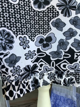 Gonna fantasia fiorata taglia 46