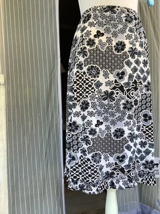 Gonna fantasia fiorata taglia 46