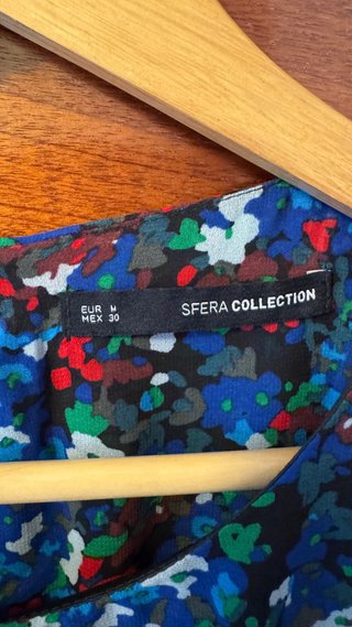 Vestido Sfera floral volantes