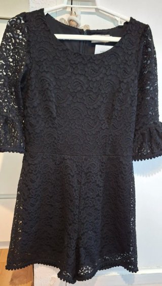 Mono corto encaje mujer