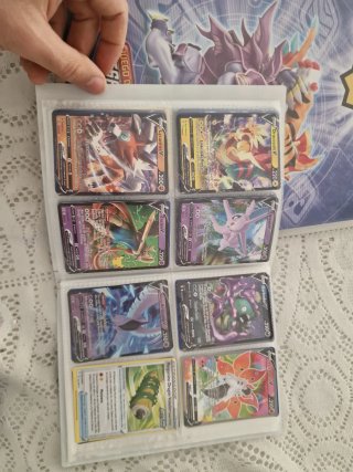 Álbum Invizimals Desafíos Ocultos + 286 Cartas