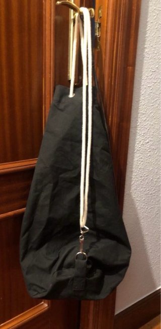 Mochila saco negra pintada a mano