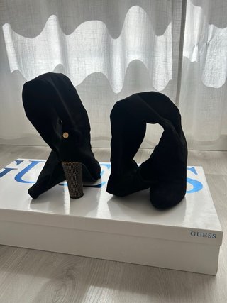Botas altas de ante hasta el muslo