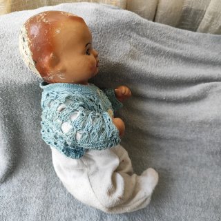 Muñeco de porcelana antiguo
