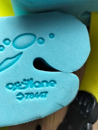 Flotador de cintura azul con cintas