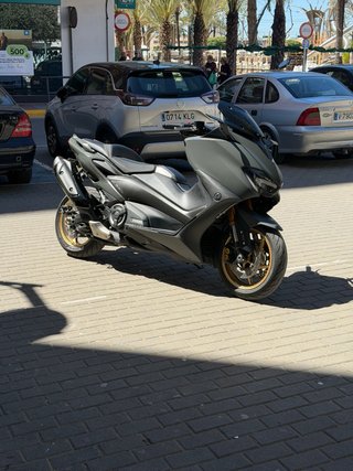 Yamaha TMAX Tech MAX 560 2022km.