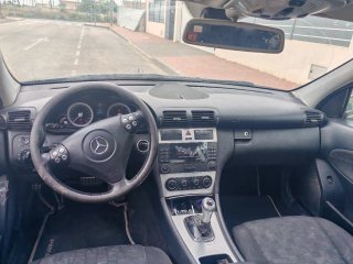 Mercedes-Benz Clase C 2005