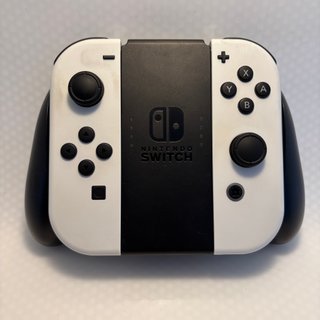 Console Nintendo Switch Oled Completa di Scatola