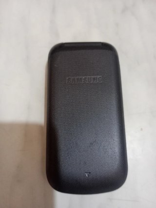 Samsung GT-E1190 Cellulare Nero