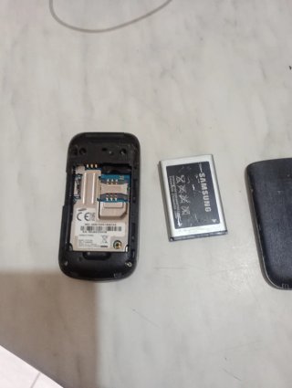 Samsung GT-E1190 Cellulare Nero