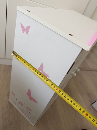 Armario para muñecas rosa y blanco