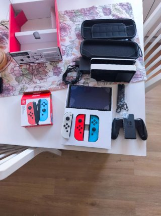 Nintendo Switch OLED