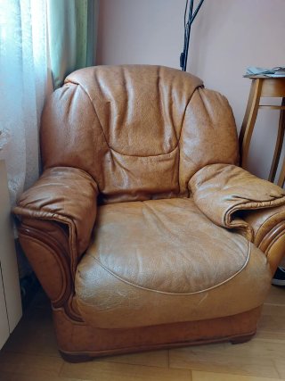 Sillón de piel marrón, urge venta!!!