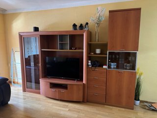 Mueble de comedor madera y cristal