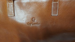 Maletín de piel Guy Laroche marrón