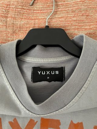 Camiseta Yuxus Gris Naranja Talla M Original