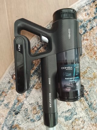 Aspiradora de mano con cargador