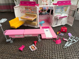 Ambulanza Barbie con Accessori