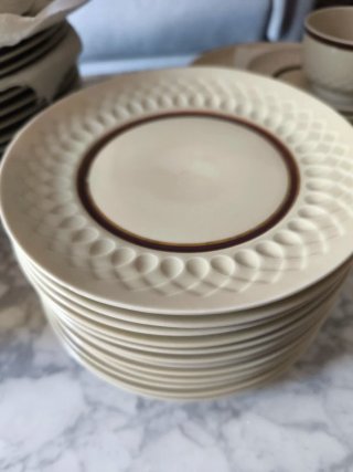 Vajilla IRABIA Pamplona Beige y Marrón