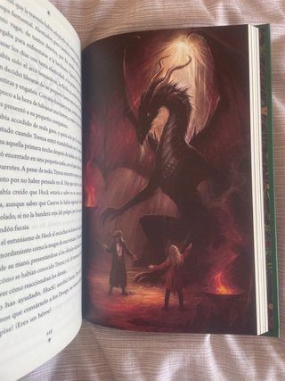 Libros fantasía nuevos y en buenas condiciones.