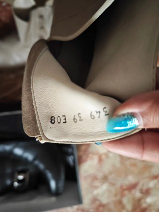 Botines de piel beige para mujer