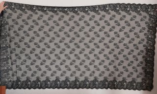 Mantilla Negra Encaje S.Santa (Excelente estado)