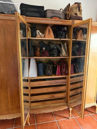 Armario ropero antiguo de madera