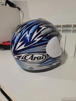 Casco Arai Azul y Plateado