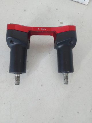 Supporto manubrio Rizoma Ducati Multistrada 1200