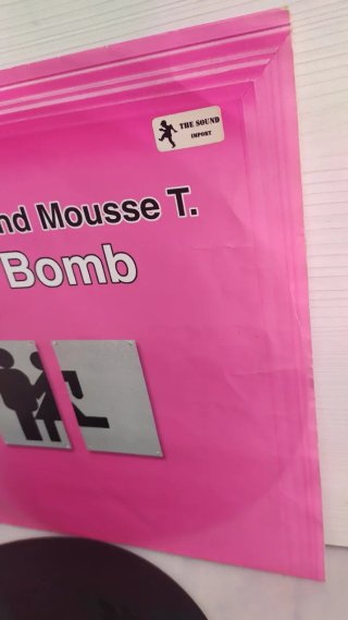 Tom Jones & Mousse T. Sex Bomb