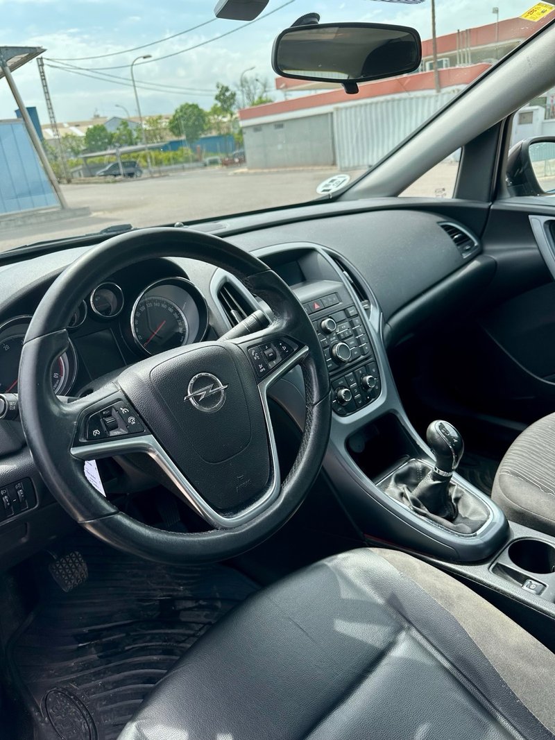 Opel Astra 1.7 CDTI Selective 2013, foto 11