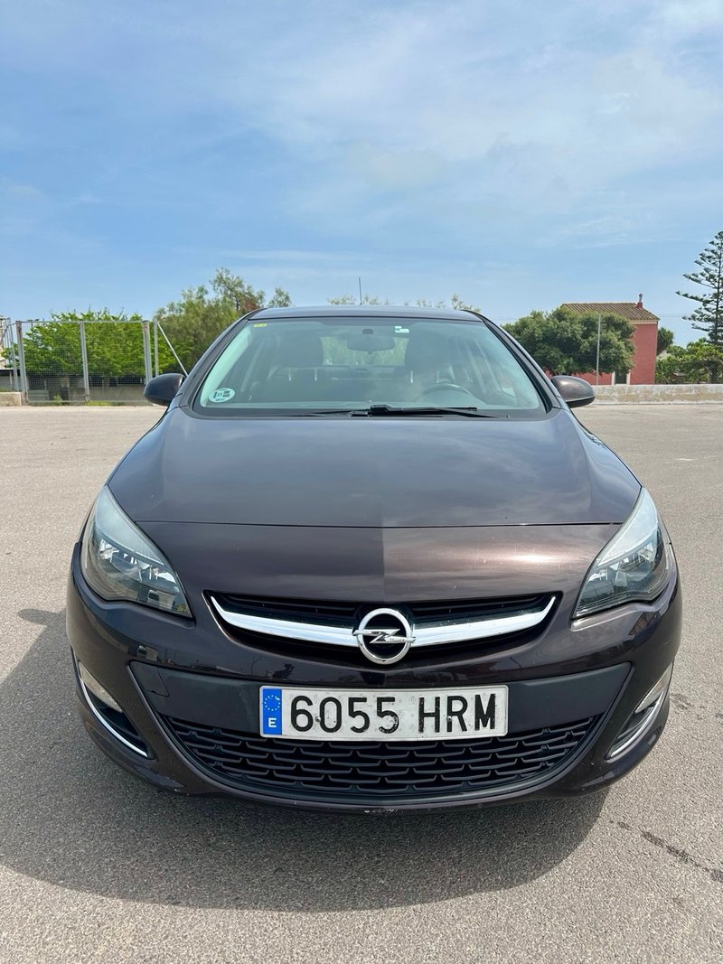 Opel Astra 1.7 CDTI Selective 2013, foto 3
