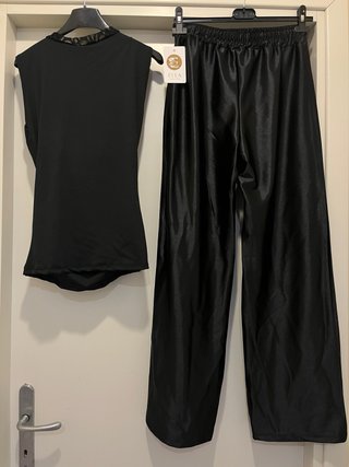 Completo nero raso e pizzo