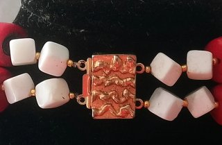 Collana corallo e gigli agata bianca anni 70