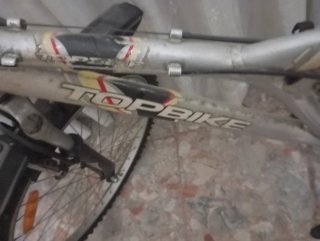 Bici da sistemare - freno dx e ruote. Non spedisco