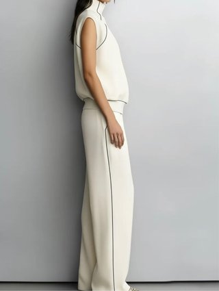 Completo elegante beige e bianco