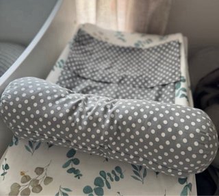 Cojín Lactancia Koala Babycare Gris Lunares