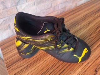 Stivali multitacchetti Puma per bambini neri e gialli